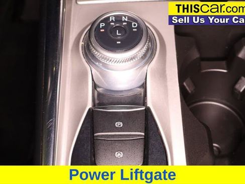 Used 2022 Ford Explorer XLT w/ Equipment Group 202A AWD/4WD image 22