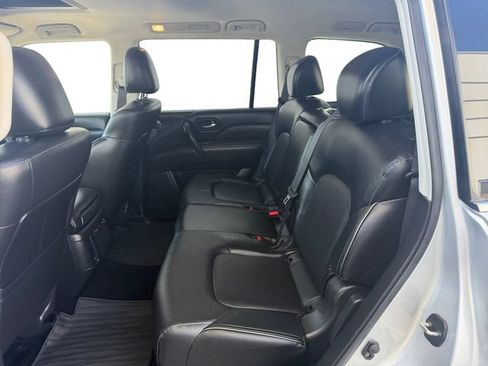Used 2022 INFINITI QX80 Luxe w/ Cargo Package AWD/4WD image 11