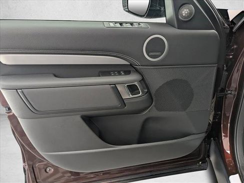 New 2026 Land Rover Discovery Limited Edition AWD/4WD image 18