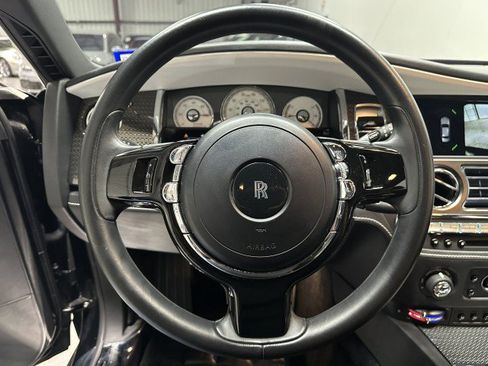 Used 2018 Rolls-Royce Ghost RWD image 31