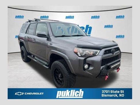 Used 2014 Toyota 4Runner SR5 AWD/4WD image 1