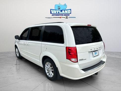 Used 2013 Dodge Grand Caravan SXT w/ UConnect Hands-Free Group FWD image 3