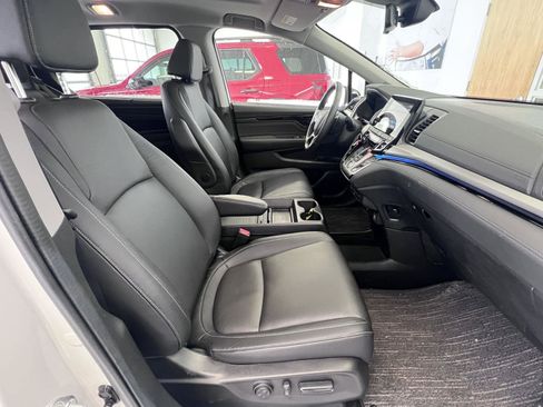 Used 2024 Honda Odyssey Touring image 19