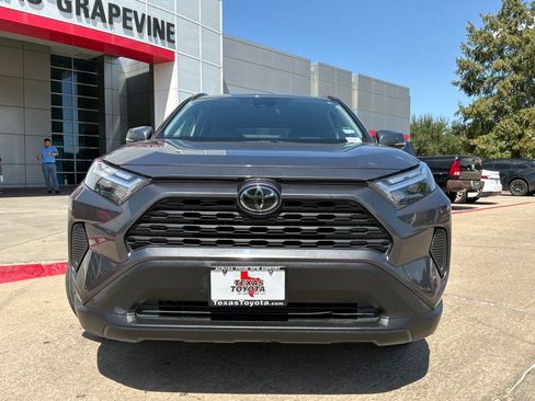 Used 2025 Toyota RAV4 XLE FWD image 3