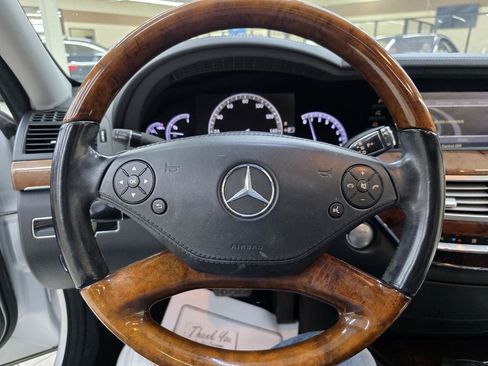 Used 2010 Mercedes-Benz S 550 image 30