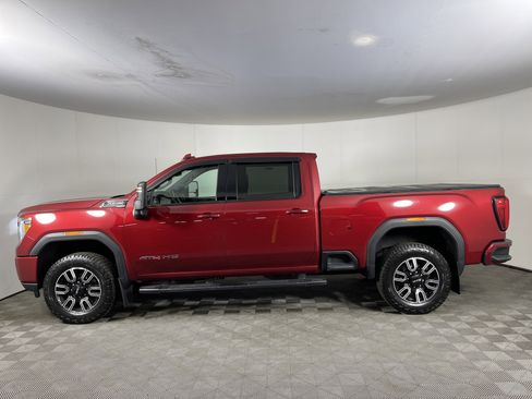 Used 2020 GMC Sierra 2500 AT4 w/ AT4 Premium Package image 3