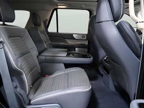 Used 2019 Lincoln Navigator Black Label w/ Cargo Package image 24