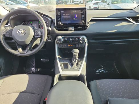Used 2019 Toyota RAV4 XLE image 9