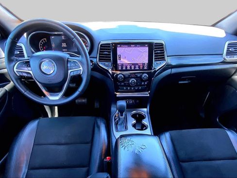 Used 2019 Jeep Grand Cherokee Altitude RWD image 14