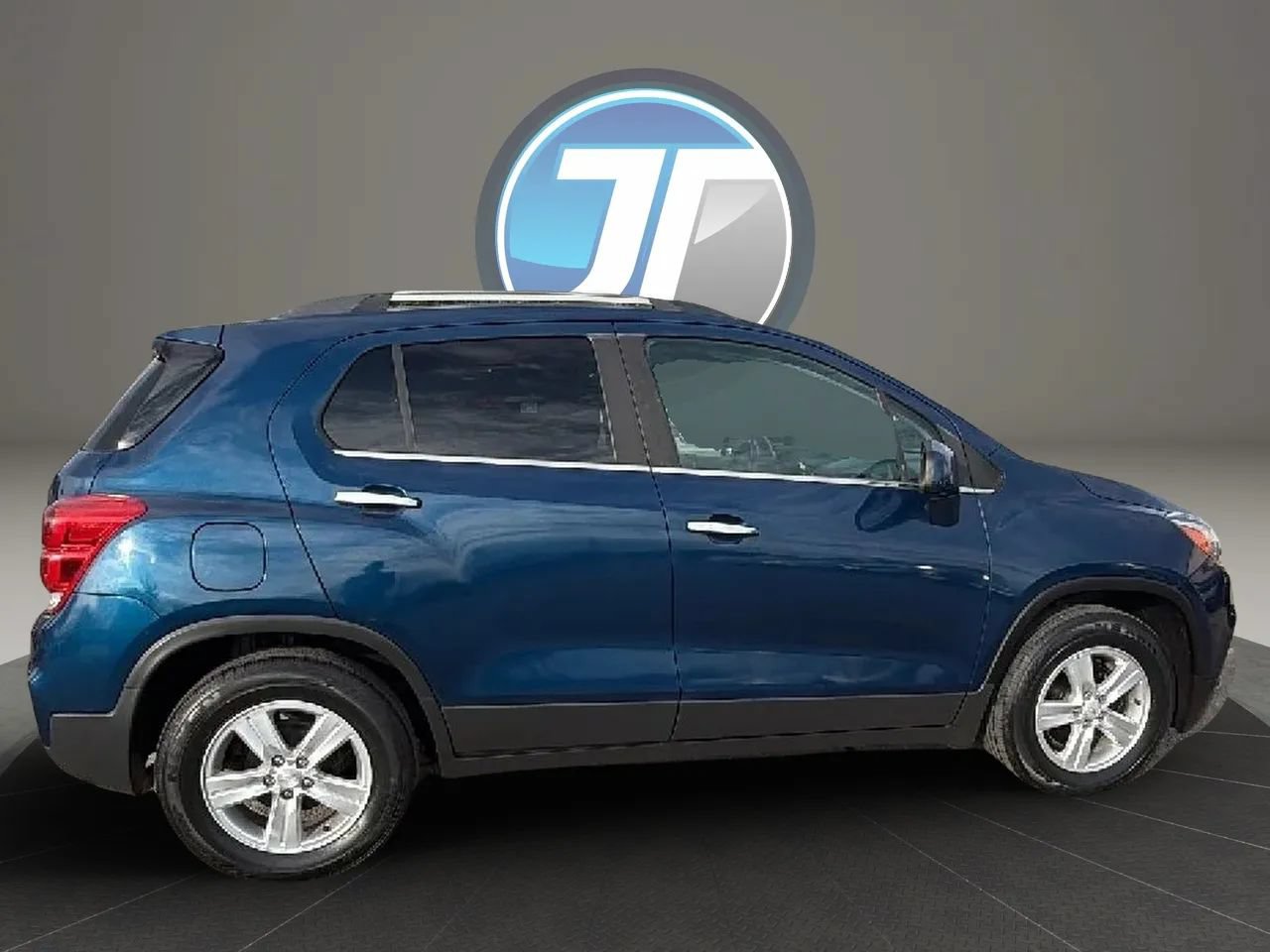 Used 2019 Chevrolet Trax LT w/ LT Convenience Package FWD image 22