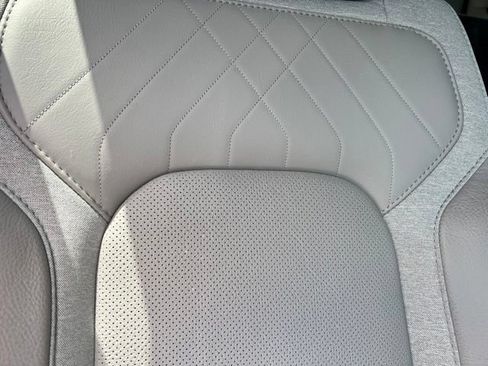 Used 2024 RAM 1500 Limited AWD/4WD image 41