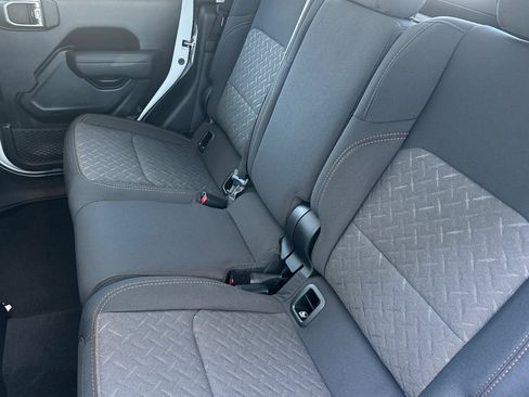 New 2026 Jeep Gladiator Mojave image 9