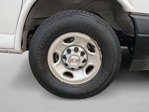Used 2022 Chevrolet Express 2500 w/ Driver Convenience Package RWD image 21