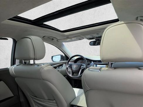 Used 2013 Cadillac XTS Platinum FWD image 21