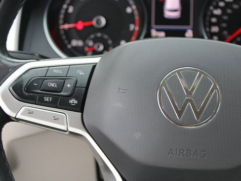 Certified 2021 Volkswagen Atlas SE image 13