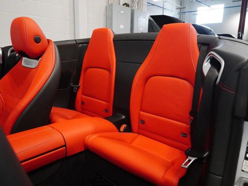 Used 2025 Mercedes-Benz SL 63 AMG 4MATIC image 17