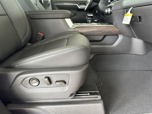 New 2026 GMC Sierra 1500 SLT w/ SLT Premium Plus Package image 40