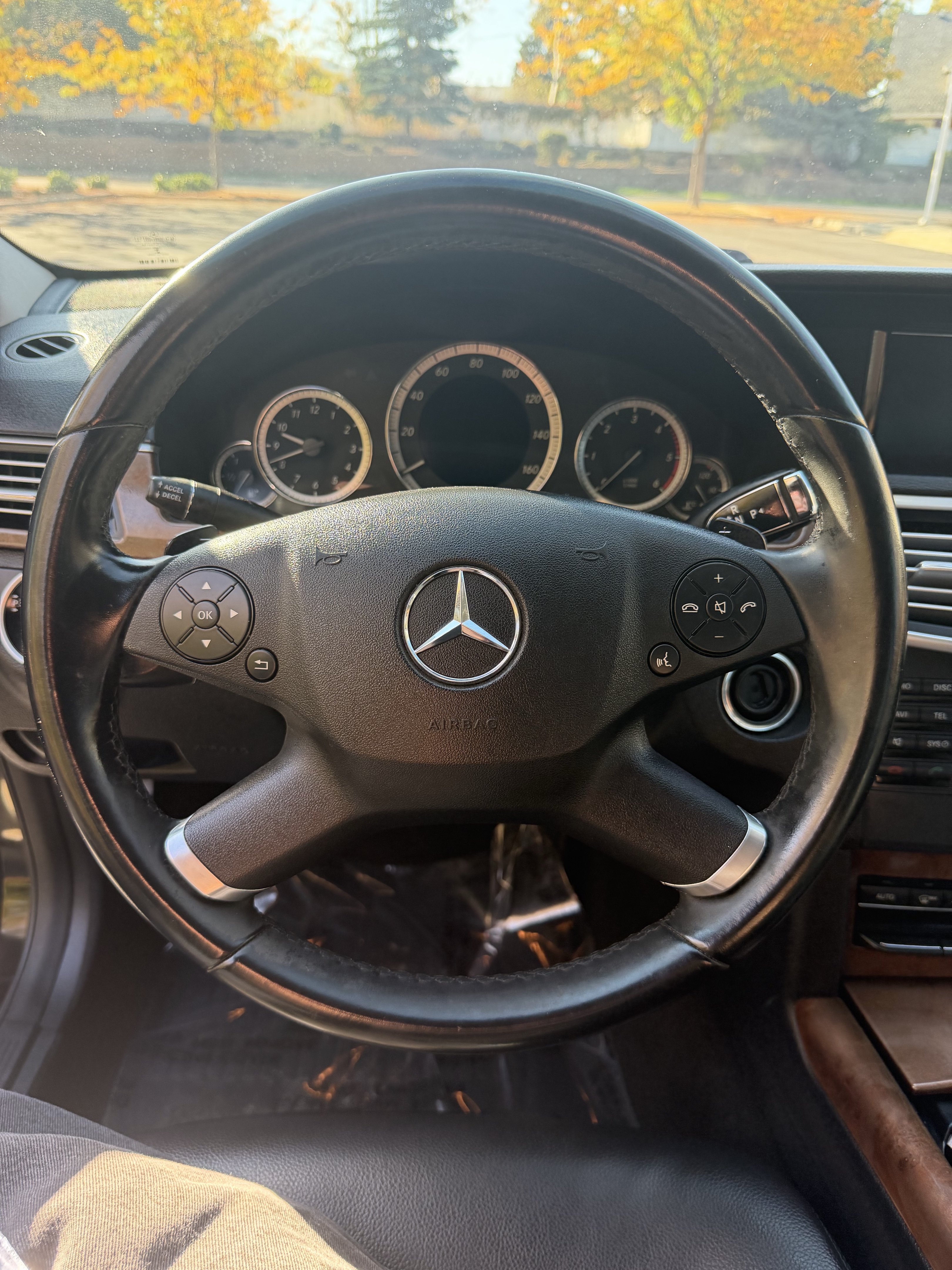 Used 2013 Mercedes-Benz E 350 BlueTEC Sedan image 22