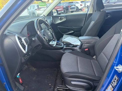 Used 2021 Kia Soul GT-Line FWD image 9