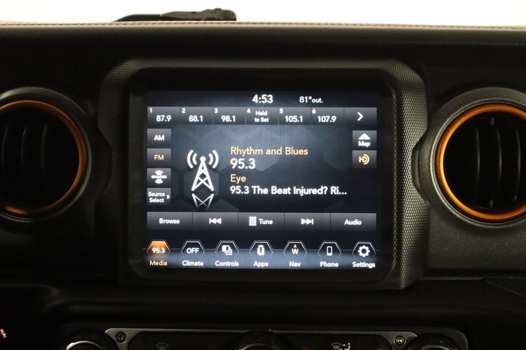 Used 2022 Jeep Gladiator Mojave w/ Trailer Tow Package AWD/4WD image 24