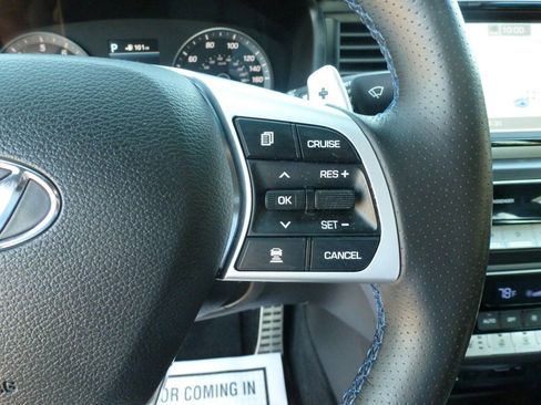 Used 2019 Hyundai Sonata Limited FWD image 18