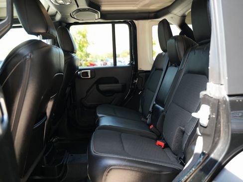 Used 2021 Jeep Wrangler Unlimited Sport image 30