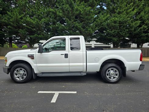 Used 2008 Ford F350 Lariat RWD image 3