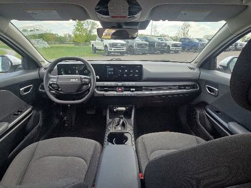 Used 2025 Kia K4 FWD image 15