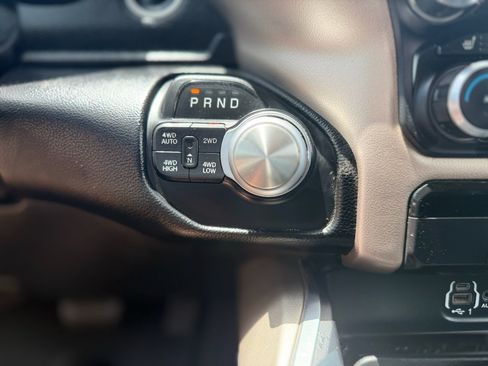 Used 2020 RAM 1500 Laramie AWD/4WD image 36