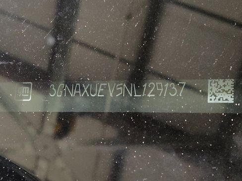 Used 2022 Chevrolet Equinox LT image 33