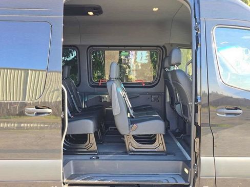 Used 2025 Mercedes-Benz Sprinter 2500 image 12