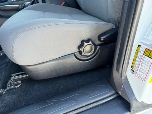 Used 2020 Toyota Tacoma SR RWD image 10