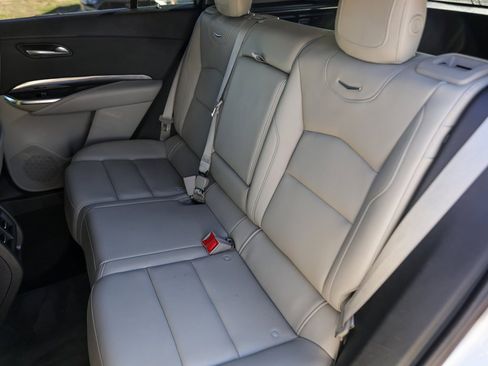 Used 2022 Cadillac XT4 Luxury image 24