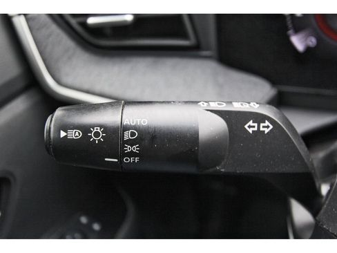 Used 2026 Nissan Kicks SV FWD image 10