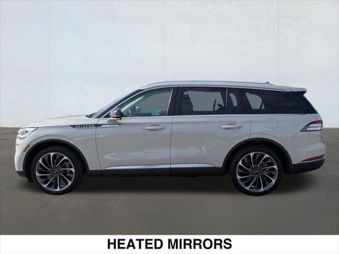 Used 2024 Lincoln Aviator Reserve w/ Equipment Group 201A AWD/4WD image 2