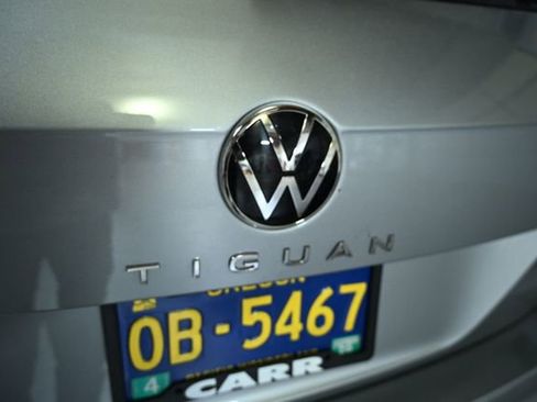 Used 2022 Volkswagen Tiguan SE image 15