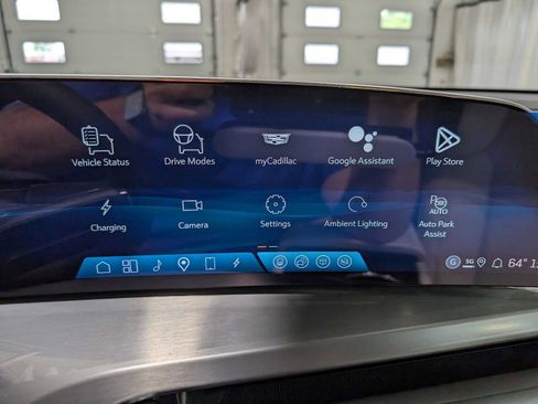 New 2026 Cadillac Vistiq Sport w/ LPO, Floor Liner Package image 21