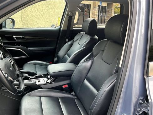 Certified 2023 Kia Telluride S FWD image 14