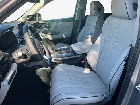 New 2026 Acura MDX SH-AWD w/ Advance Package image 9