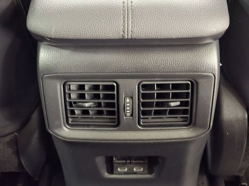 Used 2022 Toyota RAV4 XSE AWD/4WD image 33