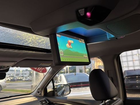 Used 2022 Honda Pilot Touring image 17