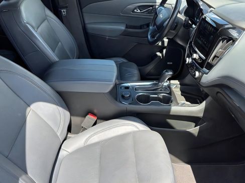 Used 2018 Chevrolet Traverse Premier AWD/4WD image 32