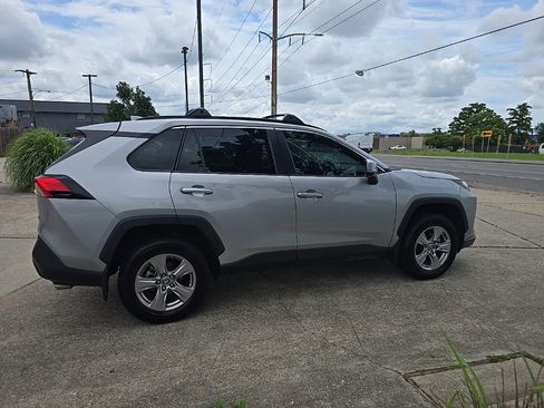 Used 2023 Toyota RAV4 XLE w/ Convenience Package FWD image 15