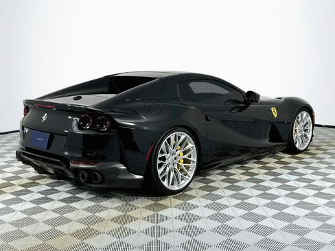 Used 2023 Ferrari 812 GTS RWD image 5