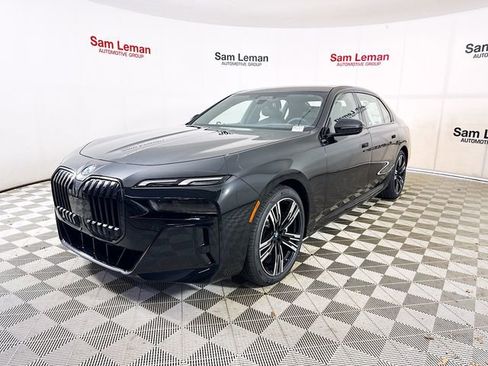 New 2026 BMW 760i xDrive image 3
