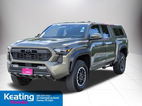 Used 2024 Toyota Tacoma TRD Off-Road AWD/4WD image 4