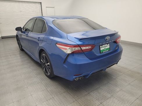 Used 2018 Toyota Camry XSE image 5