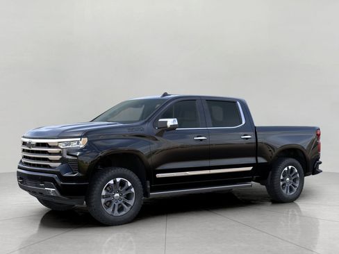 Used 2026 Chevrolet Silverado 1500 High Country w/ Technology Package AWD/4WD image 2