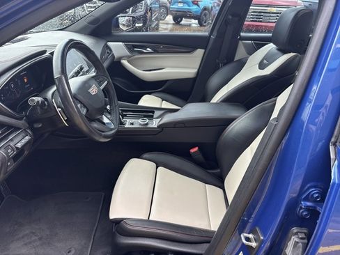 Used 2021 Cadillac CT5 Sport RWD image 13