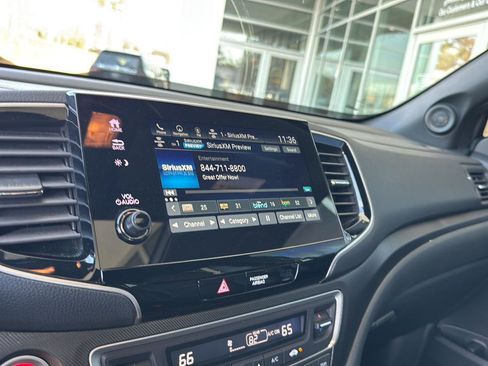 Used 2023 Honda Passport TrailSport image 21